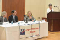 LWV_ACADebate_120213_09_1024x682.jpg (199440 bytes)