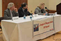 LWV_ACADebate_120213_19_1024x682.jpg (213280 bytes)