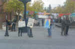 Vigil_for_Las_Vegas_100617_10.JPG (316982 bytes)