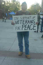 Vigil_for_Las_Vegas_100617_13.JPG (280272 bytes)