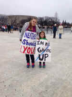 Womens_March_DC_05.jpg (248612 bytes)